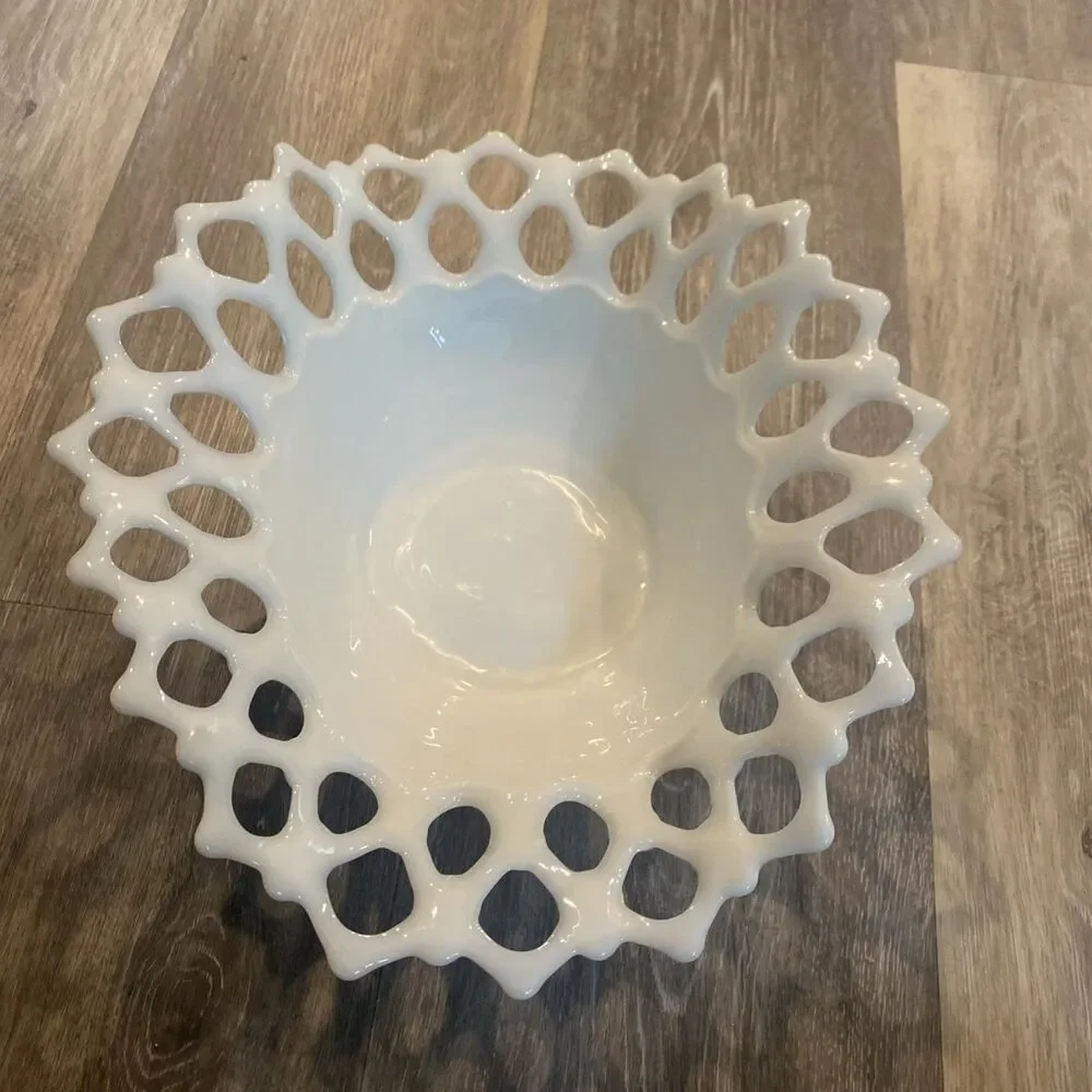 Westmoreland White Milk Glass Filigree Edge Bowl 12.75